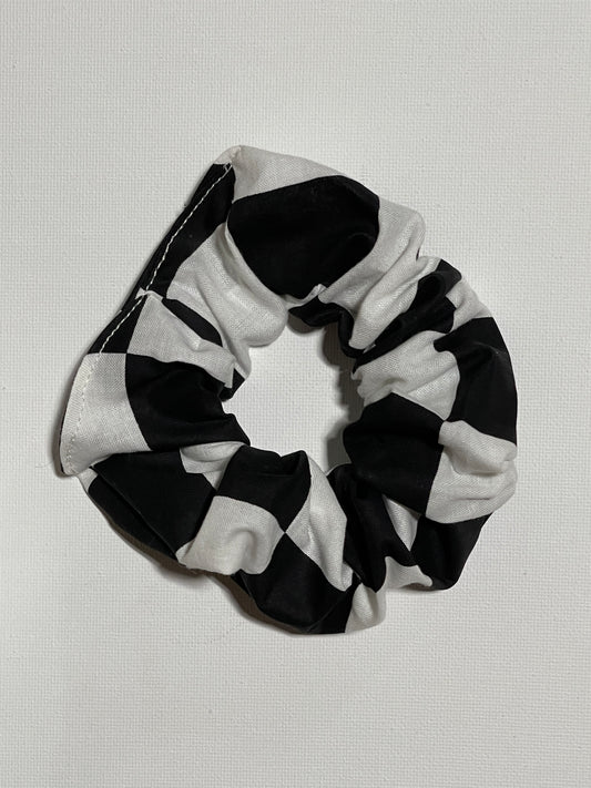 Black and White Checkered Scrunchies - Sew Many Things & More